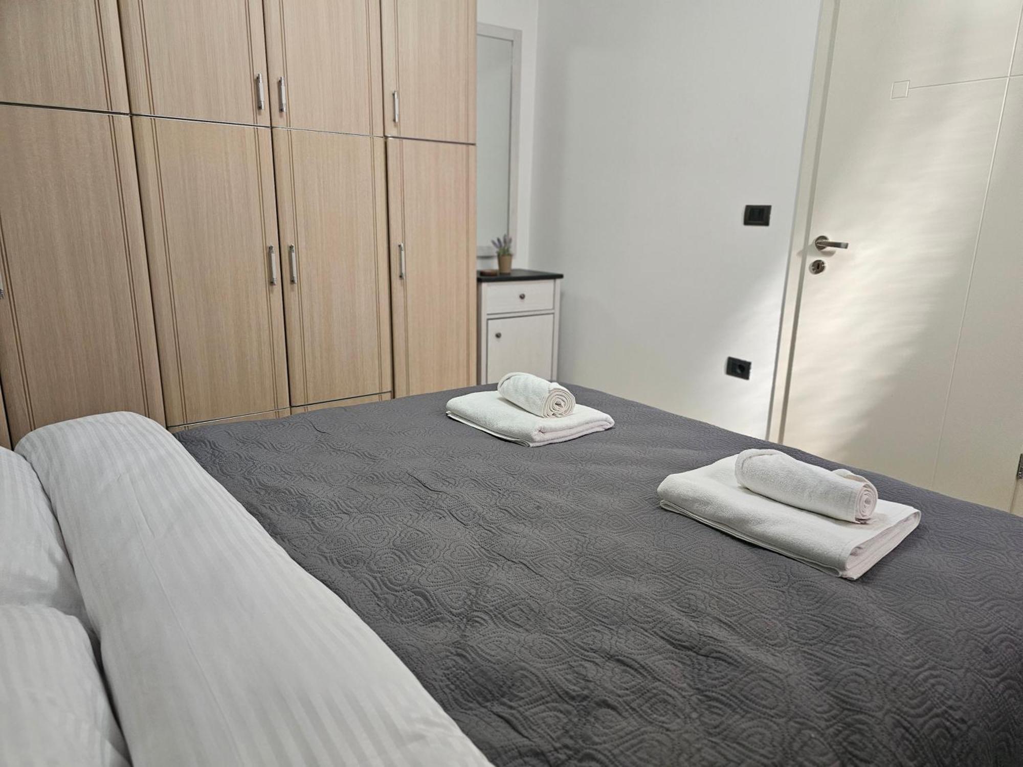 Wanderlust Tirana 2 Apartment Екстериор снимка